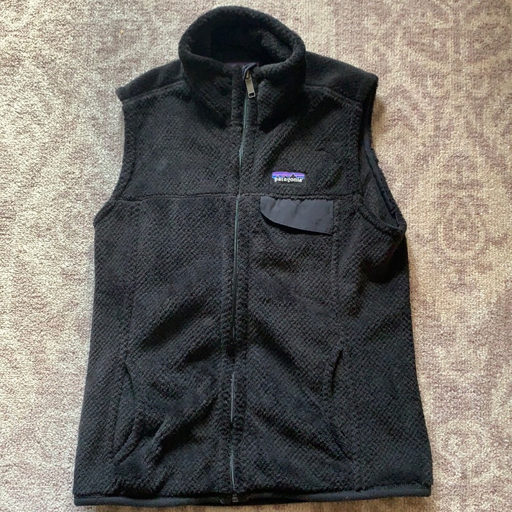 Patagonia Women’s Black Fleece Vest